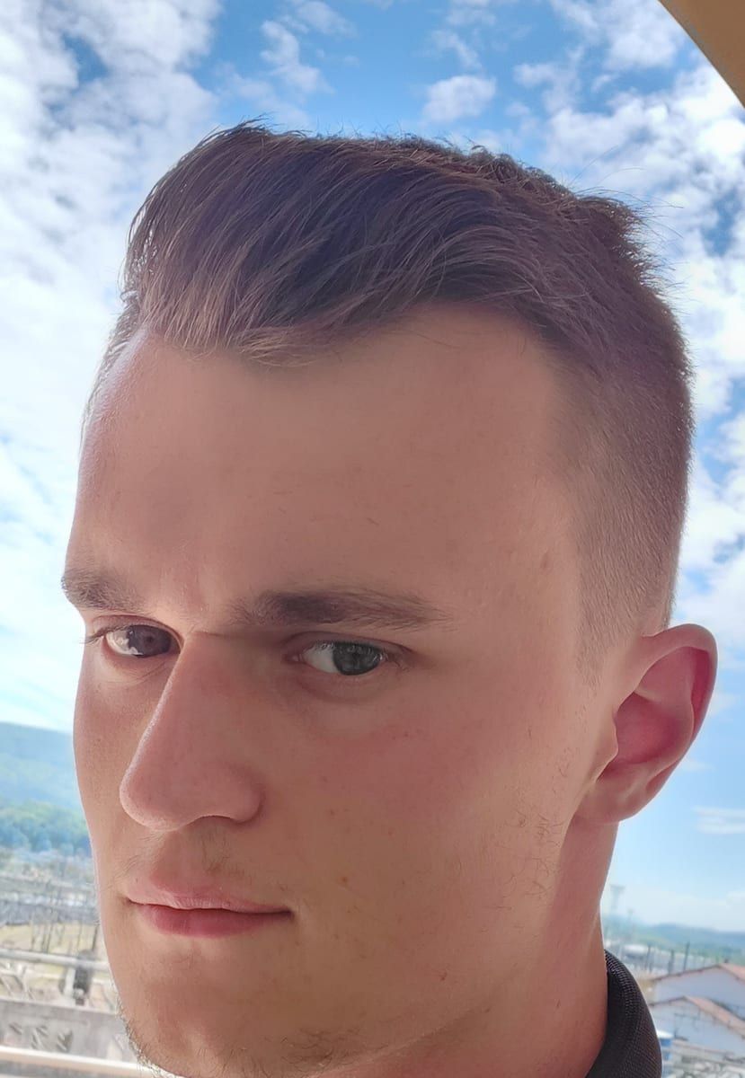 Profil de Piero